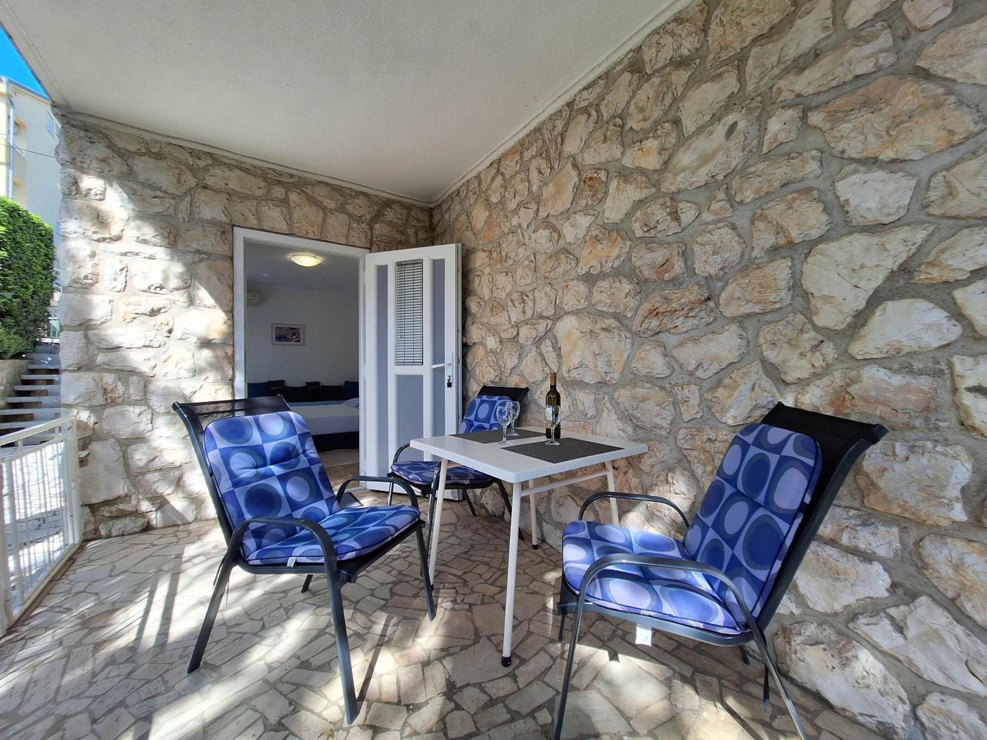 Apartments Danica Драмаль Екстер'єр фото