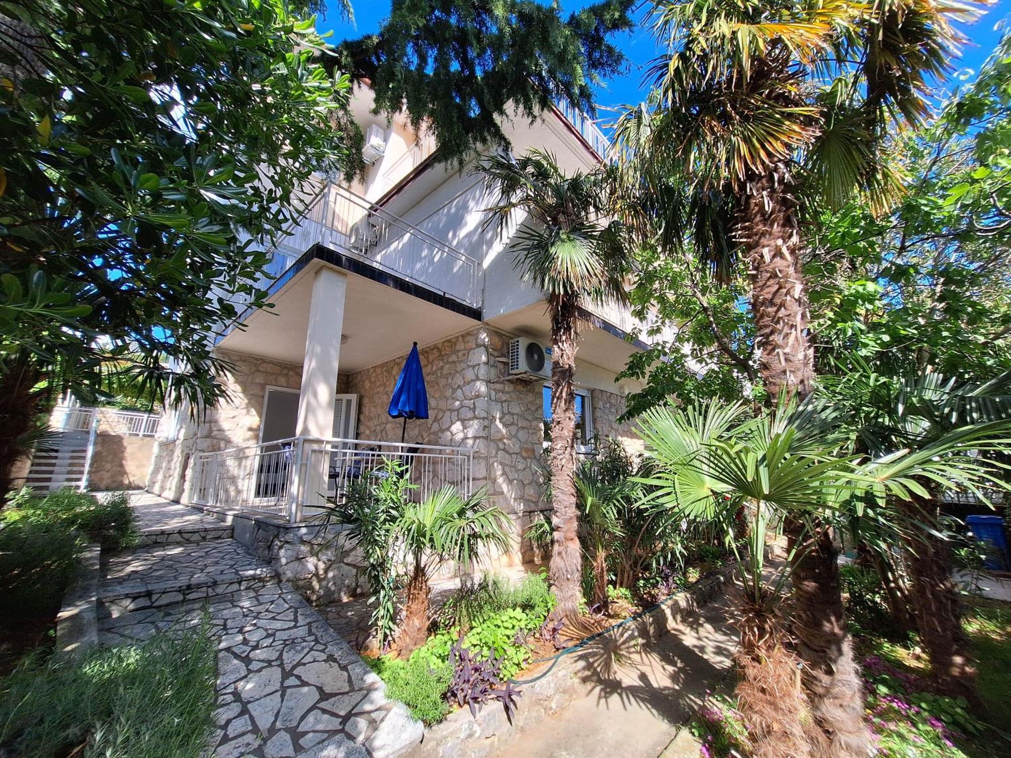 Apartments Danica Драмаль Екстер'єр фото